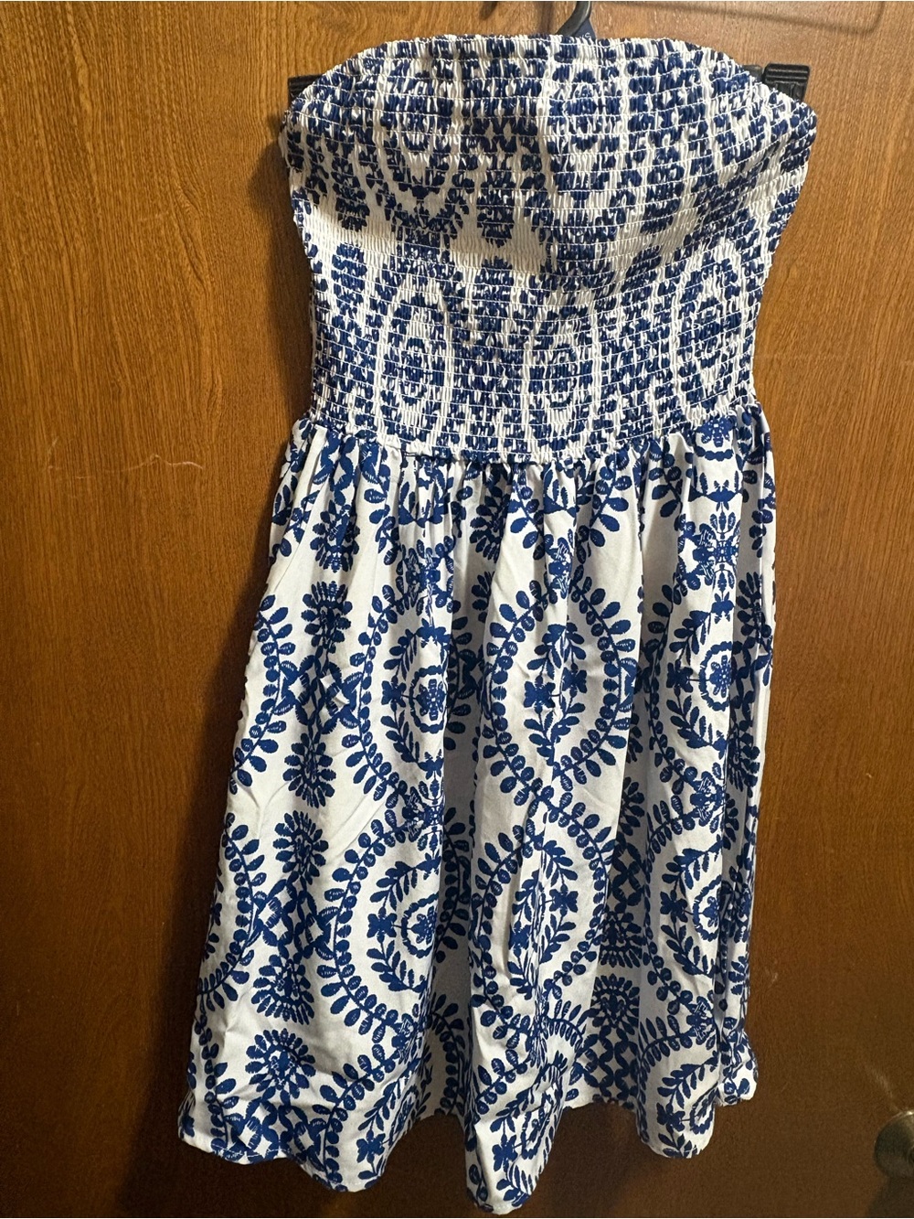 Women’s Strapless Blue and White Printed smocked Summer Dress Sz S